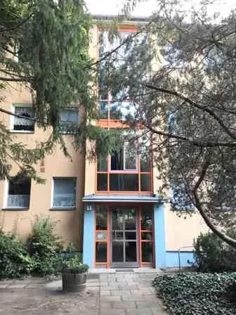 schöne 1-Zimmer-Wohnung mit Balkon — photo 1